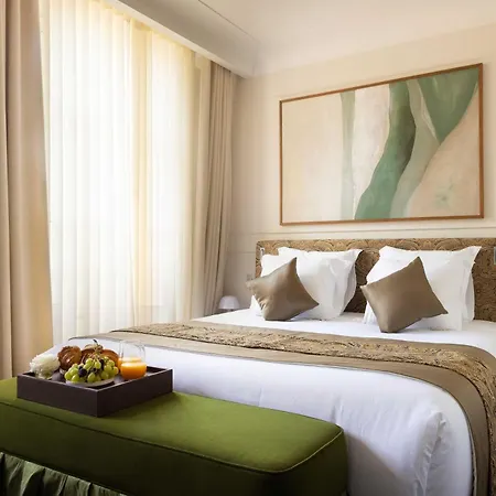 Palais Bourbon 4*