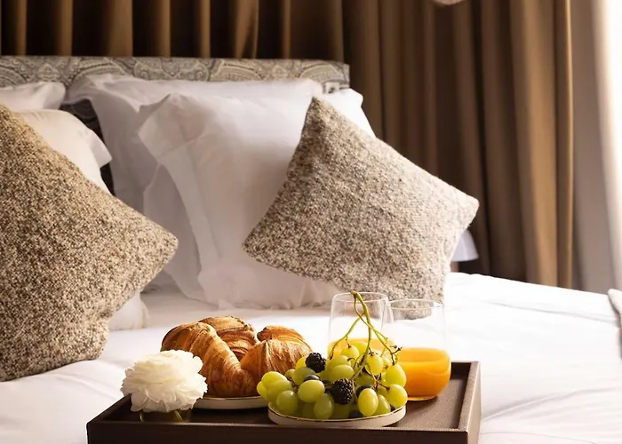 Palais Bourbon ホテル