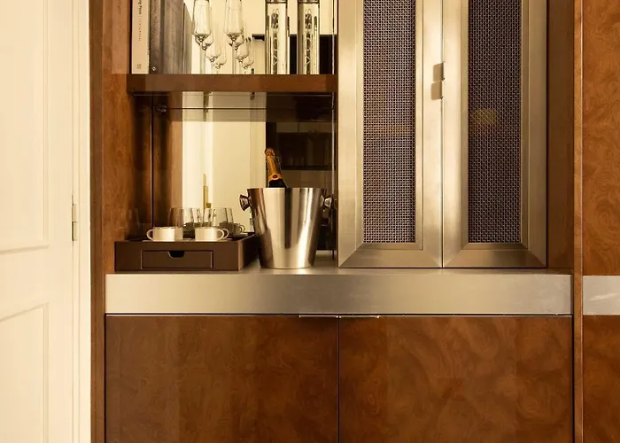 Palais Bourbon ホテル パリ