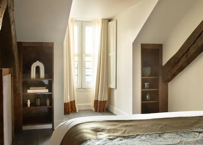 Palais Bourbon 4*